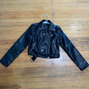FOREVER 21 Cropped Faux Leather Jacket size S NWT